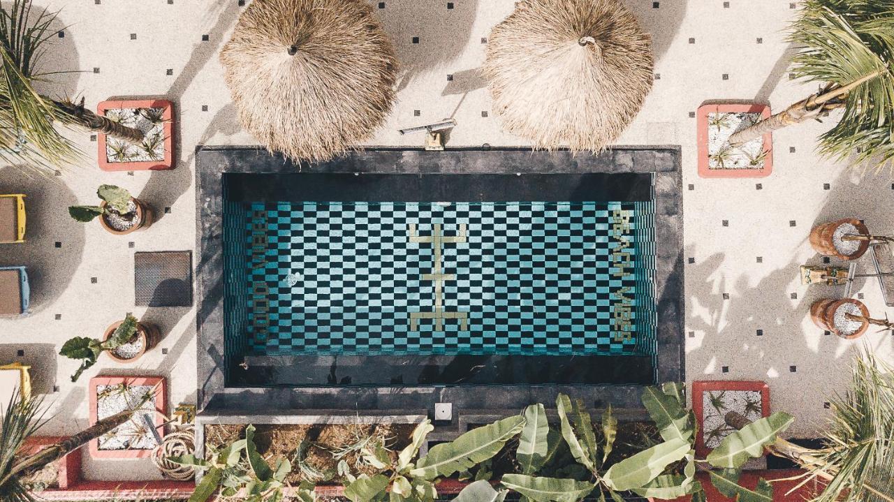 Sunflower Stay And Surf Canggu Exterior foto